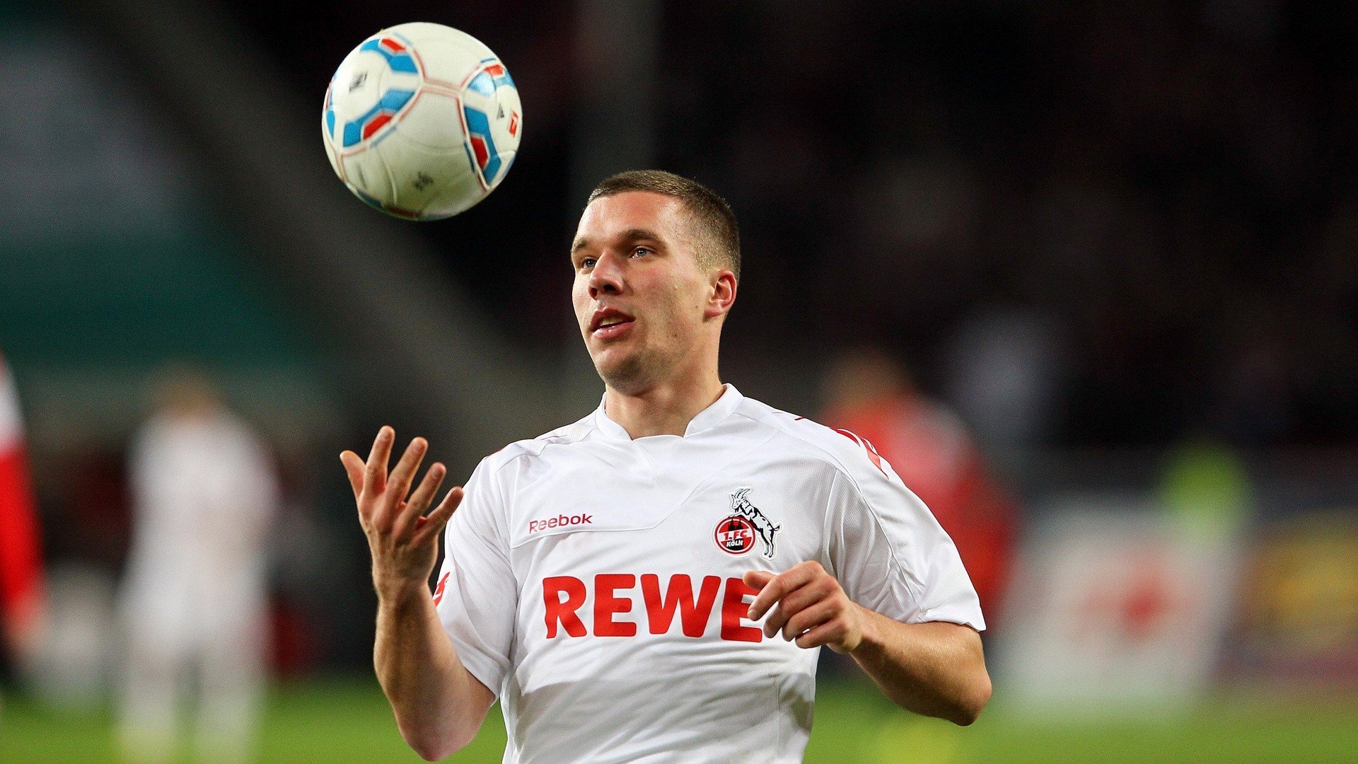 国足赛后发布会回应媒体关注,国足赛后发布会视频